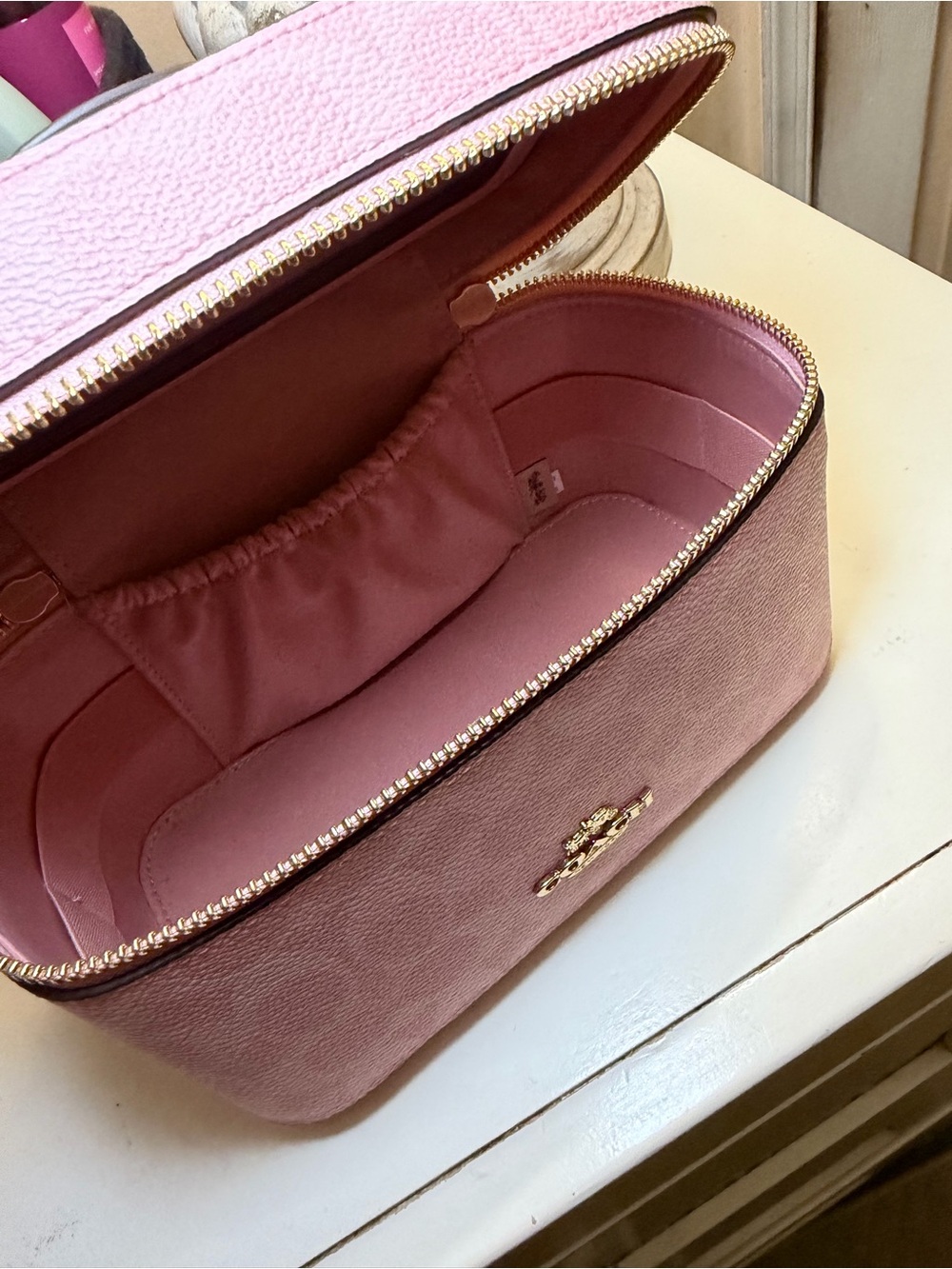 Powder Pink Coach Vanity Case - Picture 4 of 5